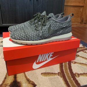 Nike Roshe Run Flyknit